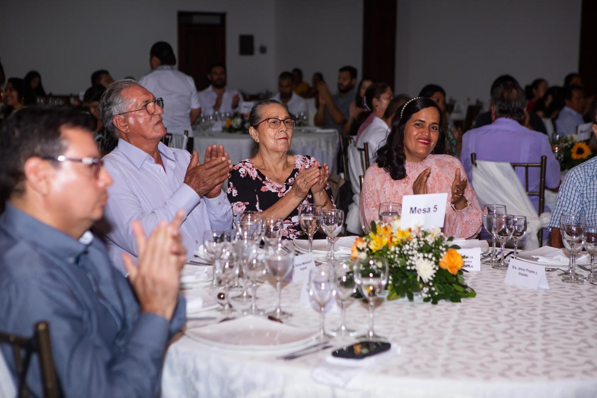 Gran Hotel De Lago - Lago Agrio Nueva Loja Zewnętrze zdjęcie
