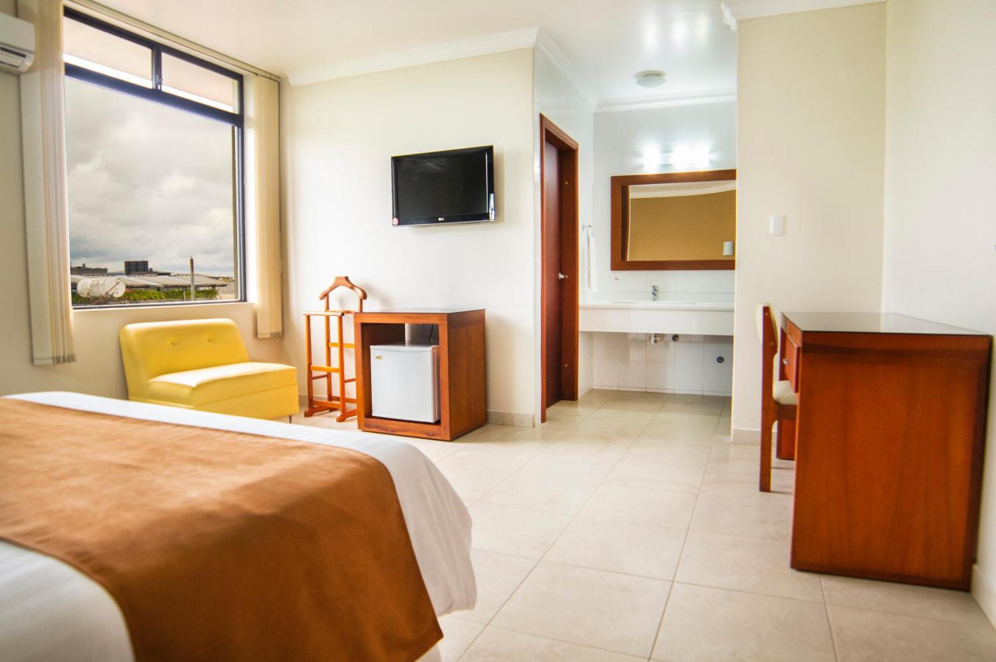 Gran Hotel De Lago - Lago Agrio Nueva Loja Zewnętrze zdjęcie