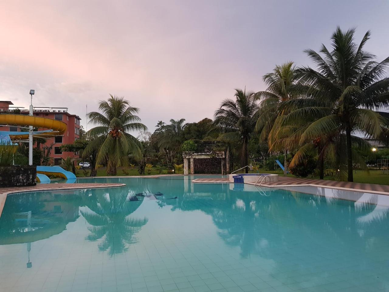 Gran Hotel De Lago - Lago Agrio Nueva Loja Zewnętrze zdjęcie