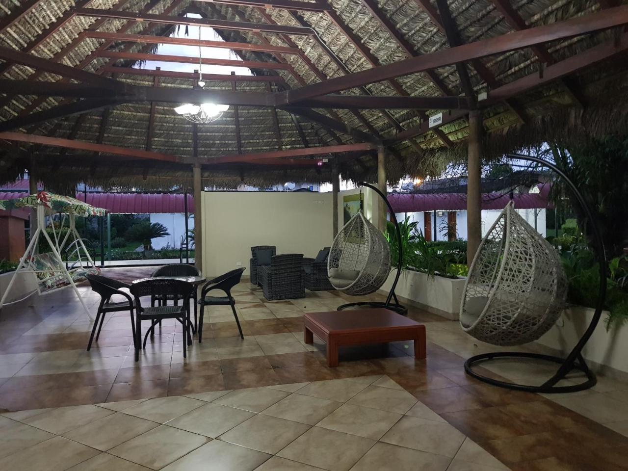 Gran Hotel De Lago - Lago Agrio Nueva Loja Zewnętrze zdjęcie