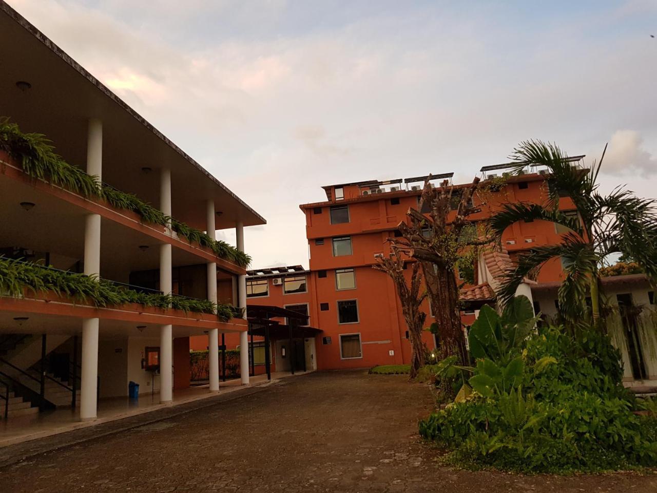 Gran Hotel De Lago - Lago Agrio Nueva Loja Zewnętrze zdjęcie